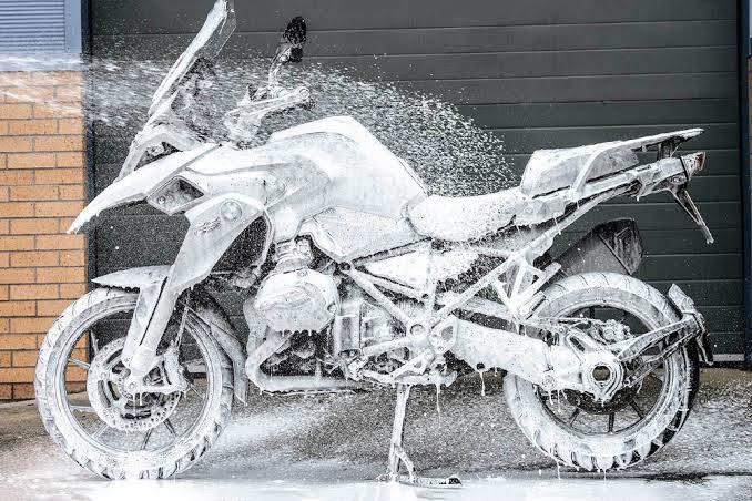 3 in 1 Premium Car/ Bike/ Scooter, Showroom Finish Shining Coating Spray and Foam Cleaner 200ml (Combo)